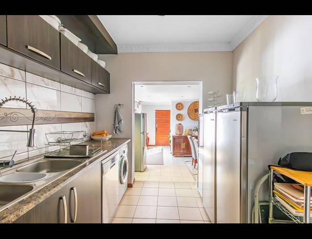 4 BEDROOM HOUSE FOR SALE IN NORTH RIDING AH